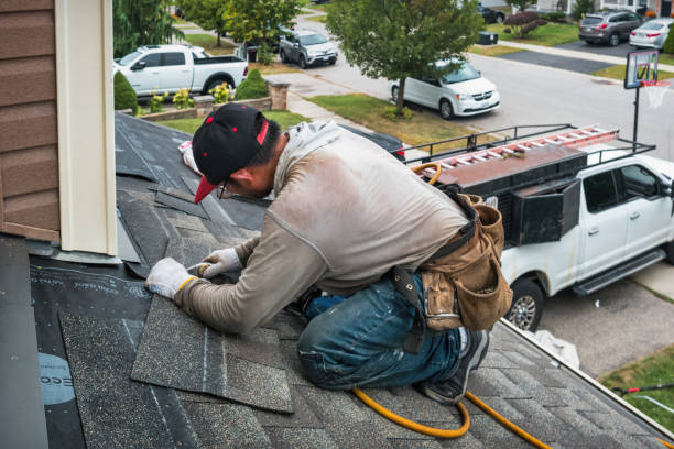 Professional Emergency Roof Repair technician working in Prophetstown, IL